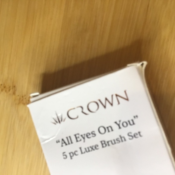Crown brushes detail eye set, bnib - Picture 4 of 7
